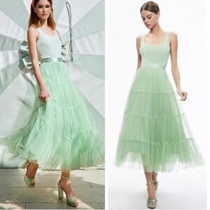 ALICE + OLIVIA Chara Tulle Scoop Neck Pistachio Green Midi Dress Size 8
